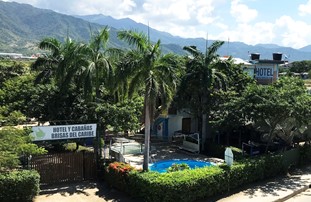 Hotel y Cabañas